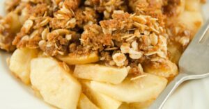 Read more about the article Easy Homemade Apple Crisp