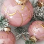 Read more about the article Spray Painting Christmas Ornaments