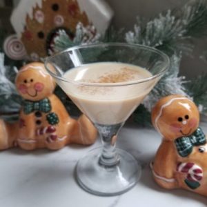 Read more about the article How to Make a Gingerbread Martini