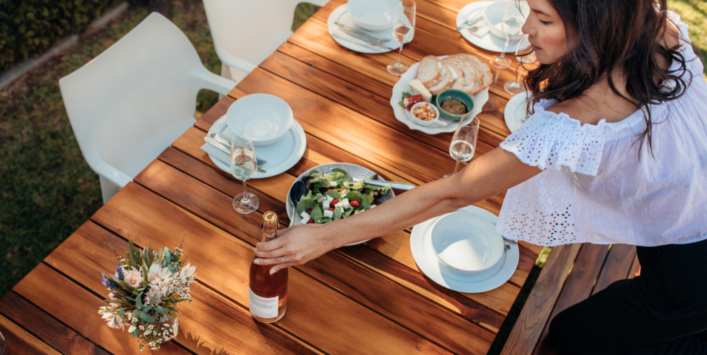 hosting a summer picnic