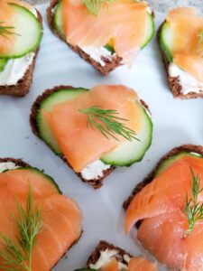 smoked salmon and herbed cream cheese bites brunch recipes