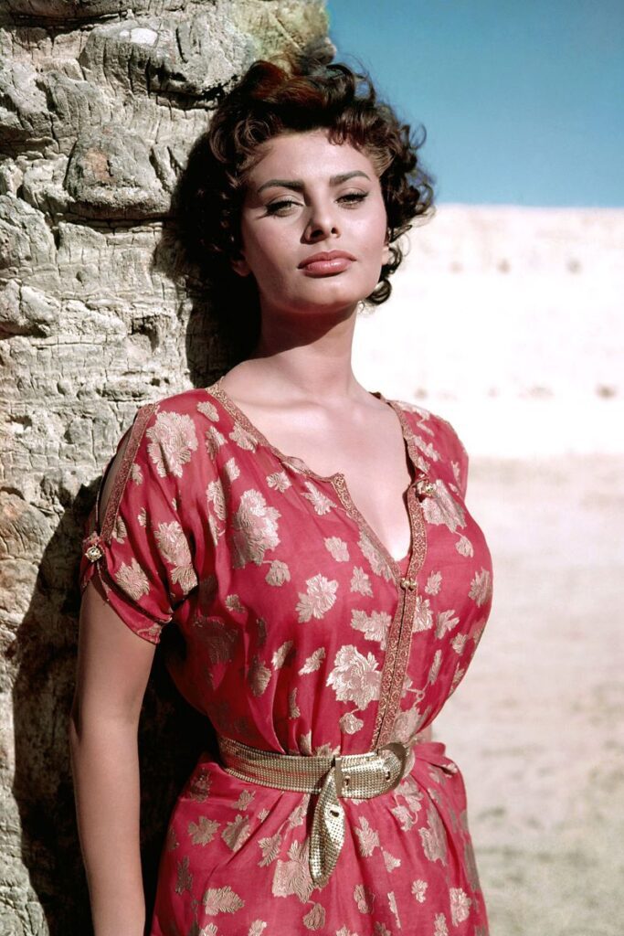 Sophia Loren Dressing like an Italian